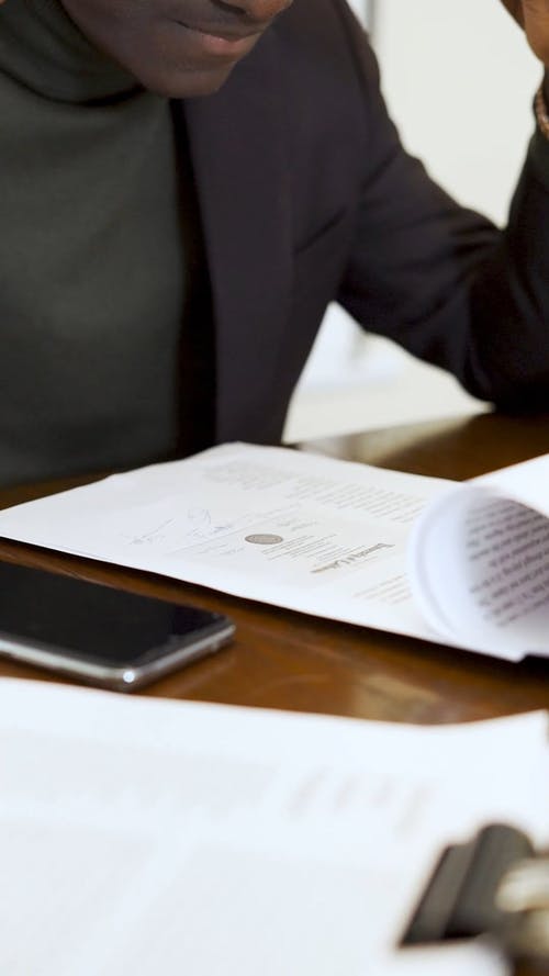 有关受挫, 商人, 垂直视频的免费素材视频