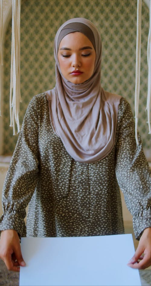 有关人, 垂直视频, 女人的免费素材视频