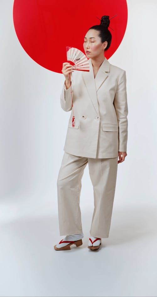 有关人, 垂直视频, 旗的免费素材视频