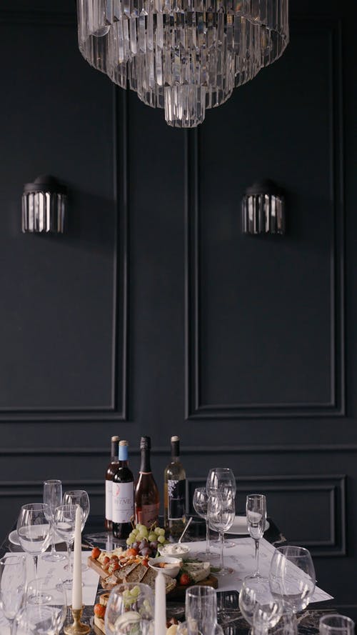 有关吊灯, 垂直视频, 摆桌的免费素材视频