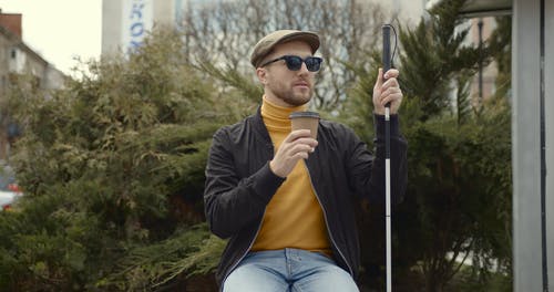 有关人, 喝咖啡, 墨镜的免费素材视频