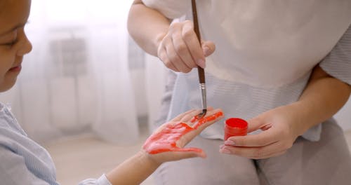 有关儿童, 涂抺, 涂料的免费素材视频