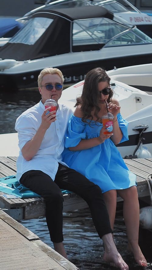 有关一对, 人, 喝的免费素材视频