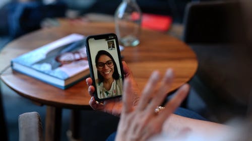 有关互联网, 变焦通话, 呆在家里的免费素材视频