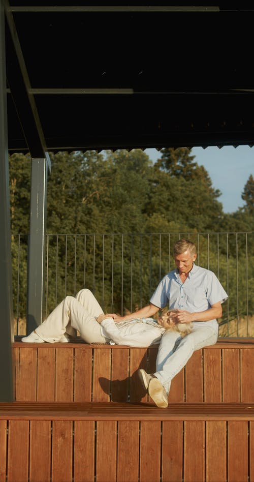 有关人, 休息, 坐的免费素材视频