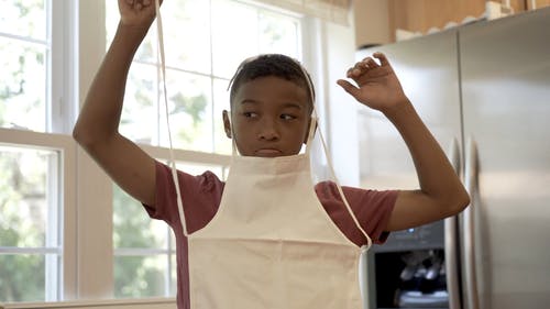 有关儿童, 围裙, 在家的免费素材视频