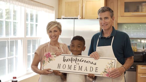 有关围裙, 在家, 多样化的免费素材视频