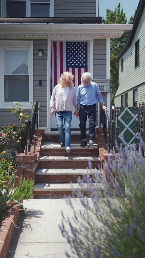 有关一对, 垂直视频, 户外的免费素材视频