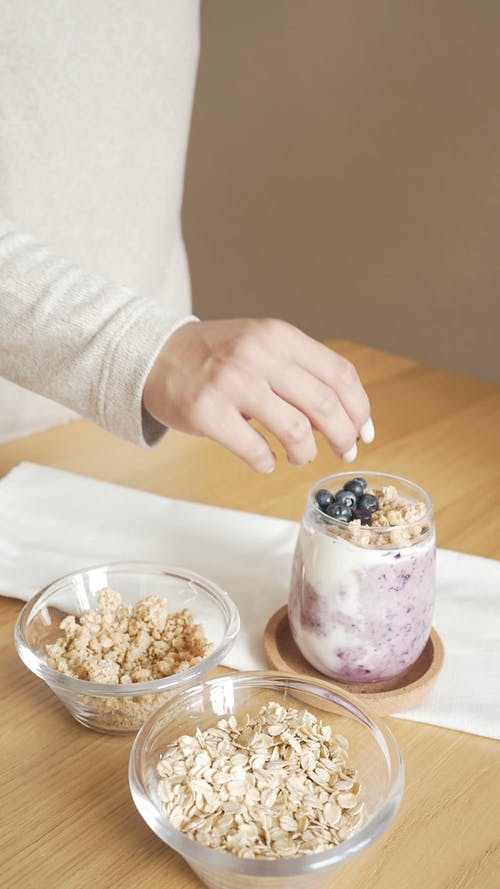 有关人, 冰沙, 垂直视频的免费素材视频