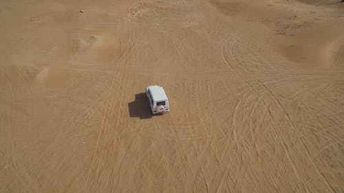 有关汽车, 沙漠, 砂的免费素材视频