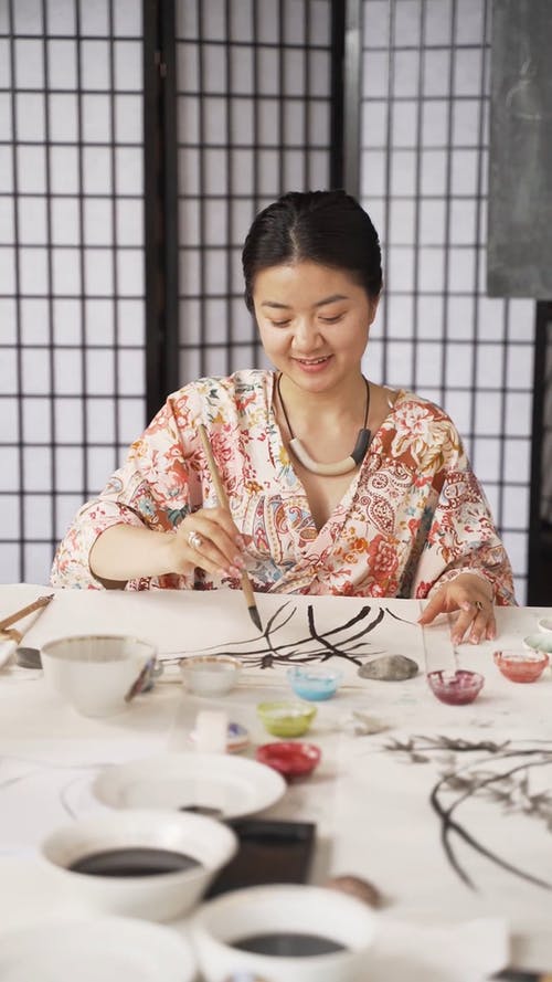 有关创造力, 垂直视频, 女人的免费素材视频