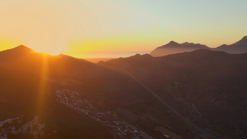 有关山,日落,空中镜头的免费素材视频