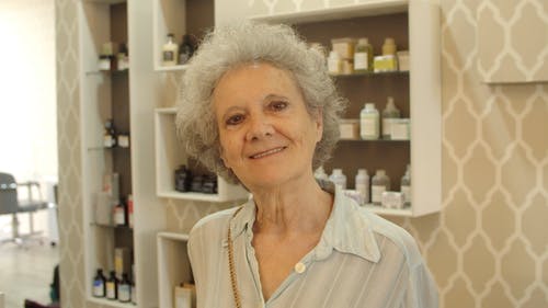 有关室内, 微笑, 模糊的背景的免费素材视频