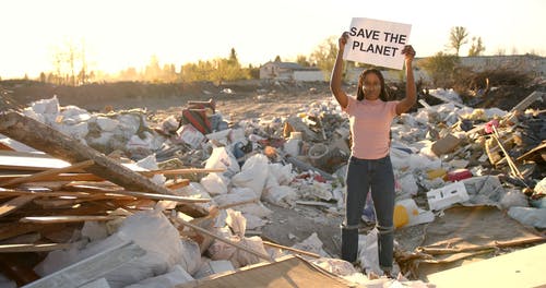 有关垃圾, 女人, 户外的免费素材视频