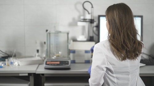 有关女人,室内,实验的免费素材视频