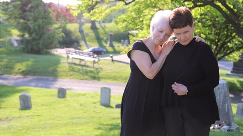 有关哀思, 墓园, 女性的免费素材视频