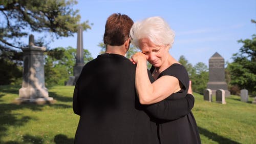 有关哀悼, 哭, 墓园的免费素材视频