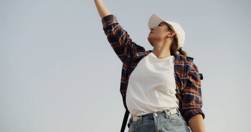 有关3C用品, 女人, 帽子的免费素材视频