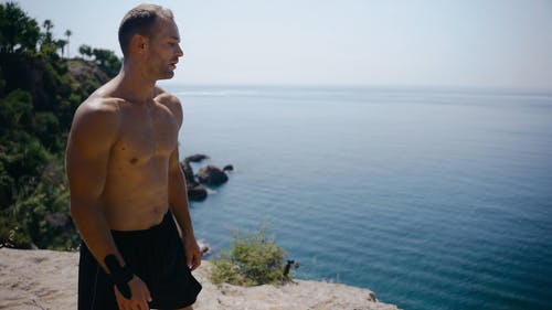 有关人, 伸展, 半裸的免费素材视频