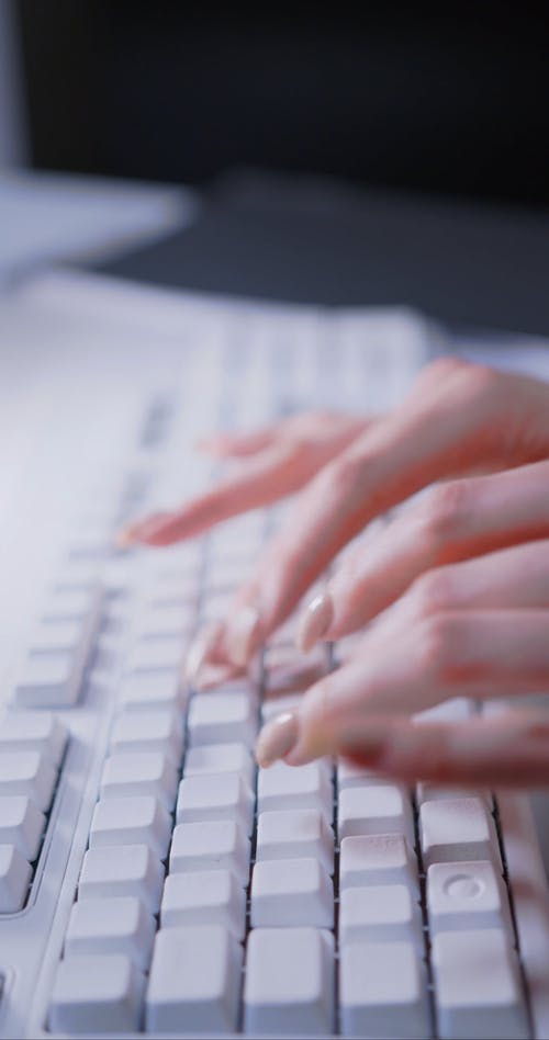 有关冠状病毒病疫苗, 垂直视频, 女性的免费素材视频