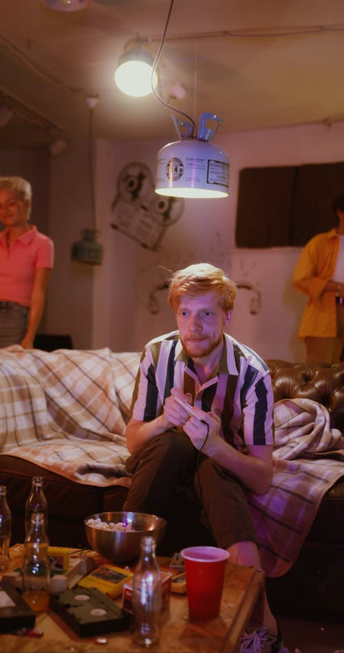 有关80年代, 一起, 垂直视频的免费素材视频