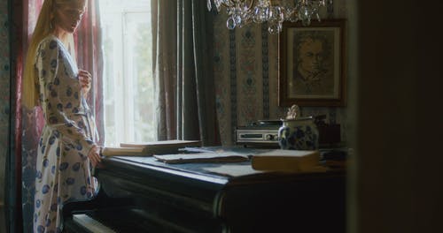 有关在家, 女人, 女士的免费素材视频