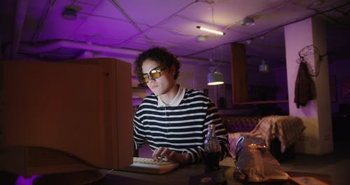 有关一对, 人, 坐的免费素材视频