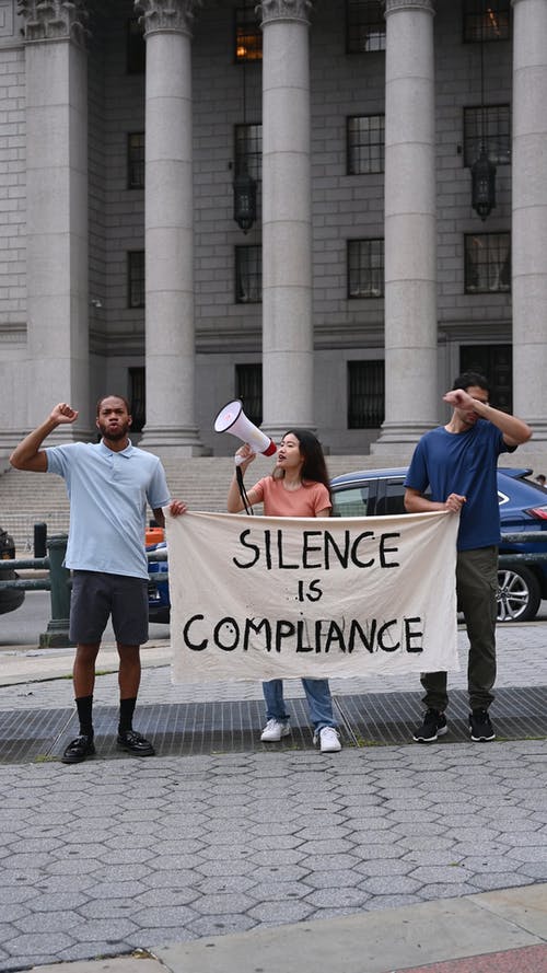 有关叫喊, 垂直视频, 多样化的免费素材视频