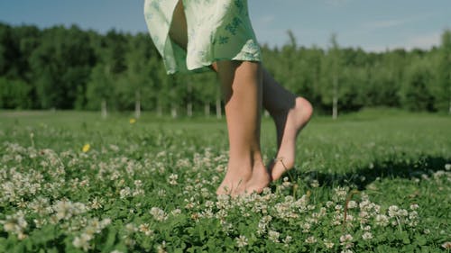 有关女人, 户外, 步行的免费素材视频