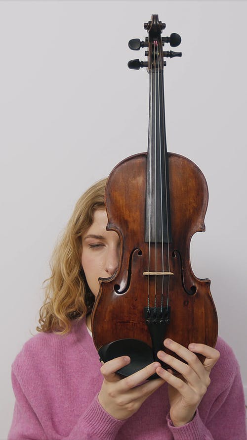 有关垂直视频, 女人, 小提琴的免费素材视频