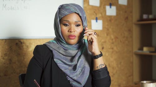 有关3C用品, 人, 女人的免费素材视频