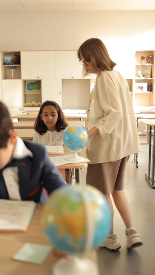 有关人, 垂直视频, 女人的免费素材视频