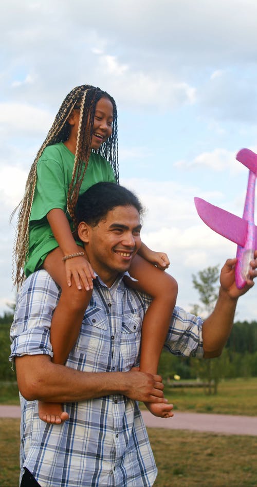 有关垂直视频, 女孩, 小孩的免费素材视频