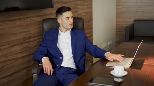 有关3C用品, 商人, 商务套装的免费素材视频