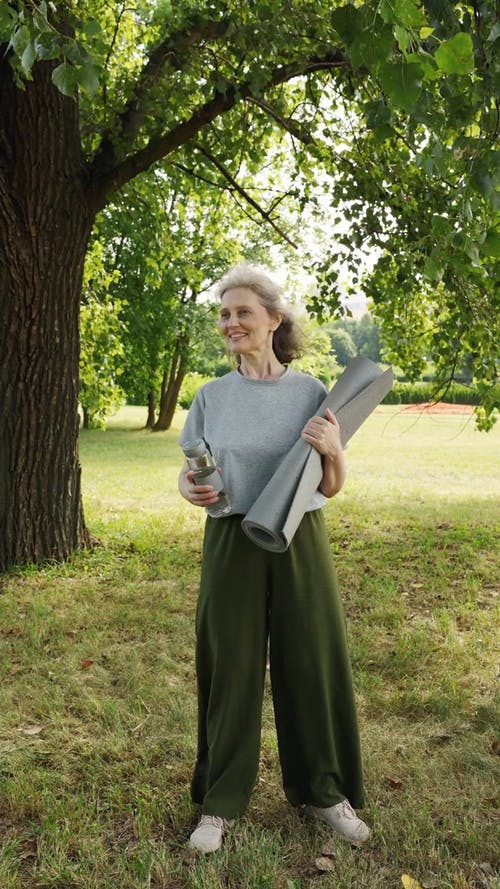 有关健康的生活型态, 公园, 垂直视频的免费素材视频