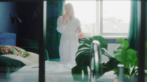 有关修剪指甲, 化妆品, 吹的免费素材视频