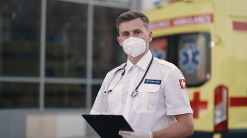 有关保护, 冠状病毒, 写字夹板的免费素材视频