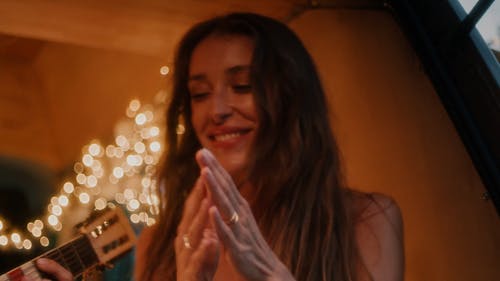 有关女人, 拍手, 景深的免费素材视频