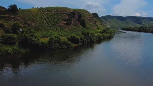 有关山,空中镜头,空拍机连续镜头的免费素材视频