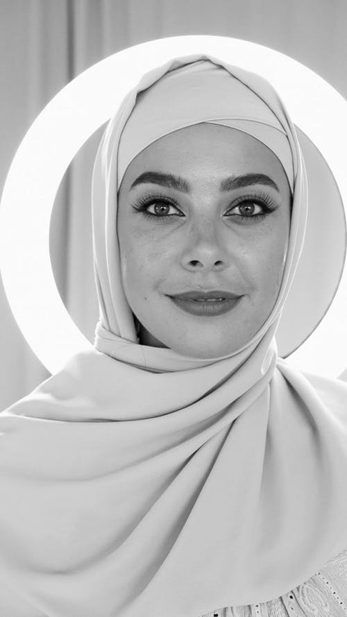 有关垂直视频, 女人, 微笑的免费素材视频