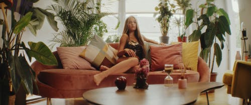 有关咖啡桌, 在家, 坐的免费素材视频