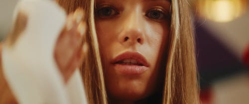 有关动物, 女人, 年轻的免费素材视频