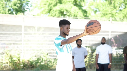 有关人,握住,球的免费素材视频