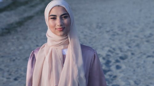 有关女人, 岸边, 户外的免费素材视频