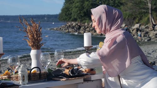 有关修理, 刮风, 女人的免费素材视频