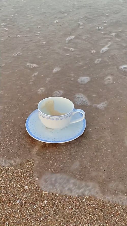 有关咖啡, 垂直视频, 小碟子的免费素材视频