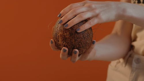 有关orange_background, 人, 修剪指甲的免费素材视频