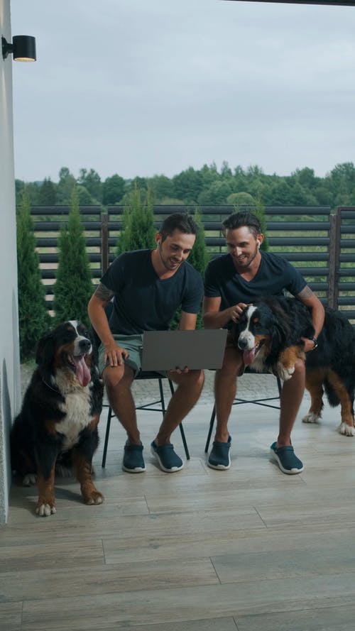 有关3C用品, 互联网, 兄弟的免费素材视频