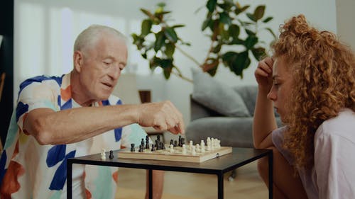 有关孙女, 战术, 播放的免费素材视频