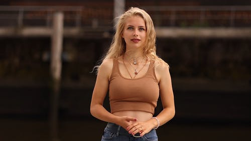 有关中空装, 人, 女人的免费素材视频